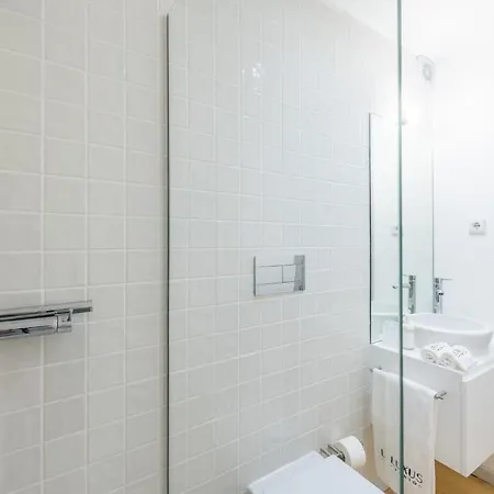 Guestready - Luxus Apts - Sto Ildefonso Terrace * Oporto