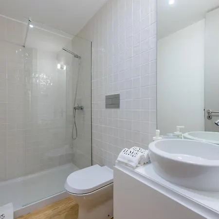 Guestready - Luxus Apts - Sto Ildefonso Terrace * Porto