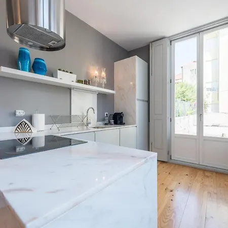 Guestready - Luxus Apts - Sto Ildefonso Terrace Apartment Porto