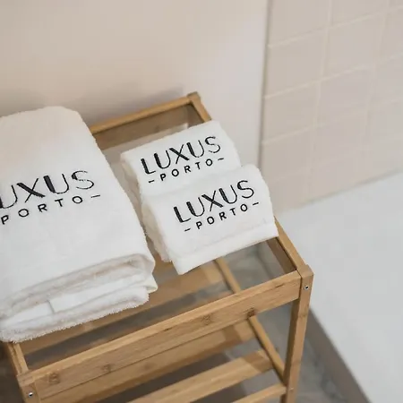 Guestready - Luxus Apts - Sto Ildefonso Terrace * Porto